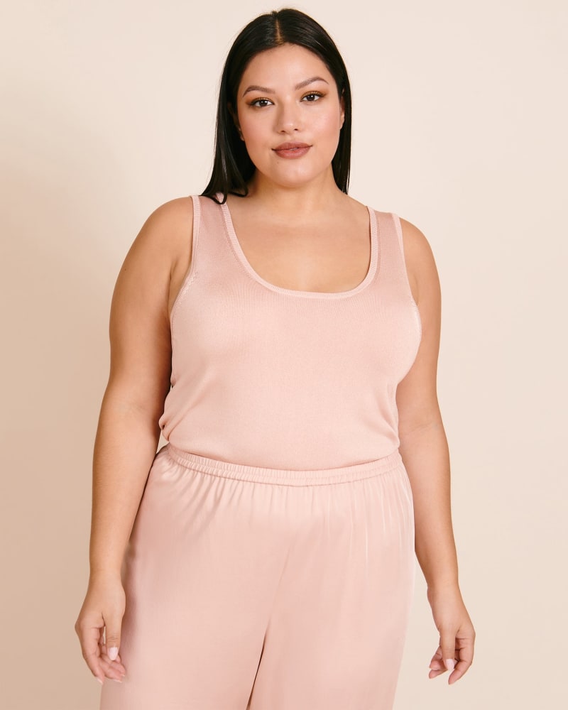 Front of a model wearing a size XXL Scoop Neck Tank in Blush by LAPOINTE. | dia_product_style_image_id:230889